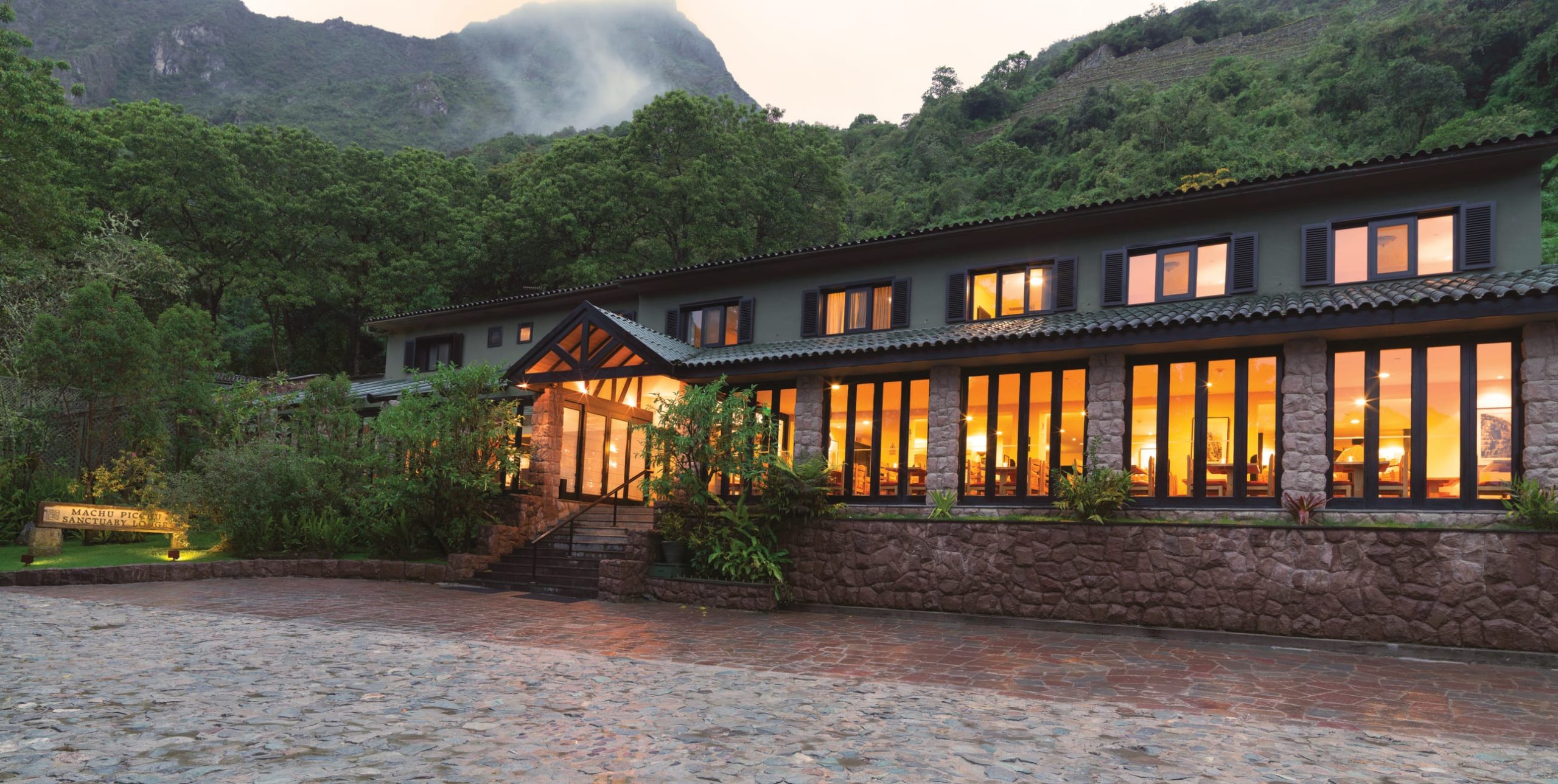 Sanctuary Lodge Machu Picchu - Machu Picchu Travel Tours